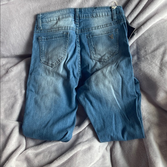 VIP Kids Ripped Blue Jeans - Picture 3 of 4
